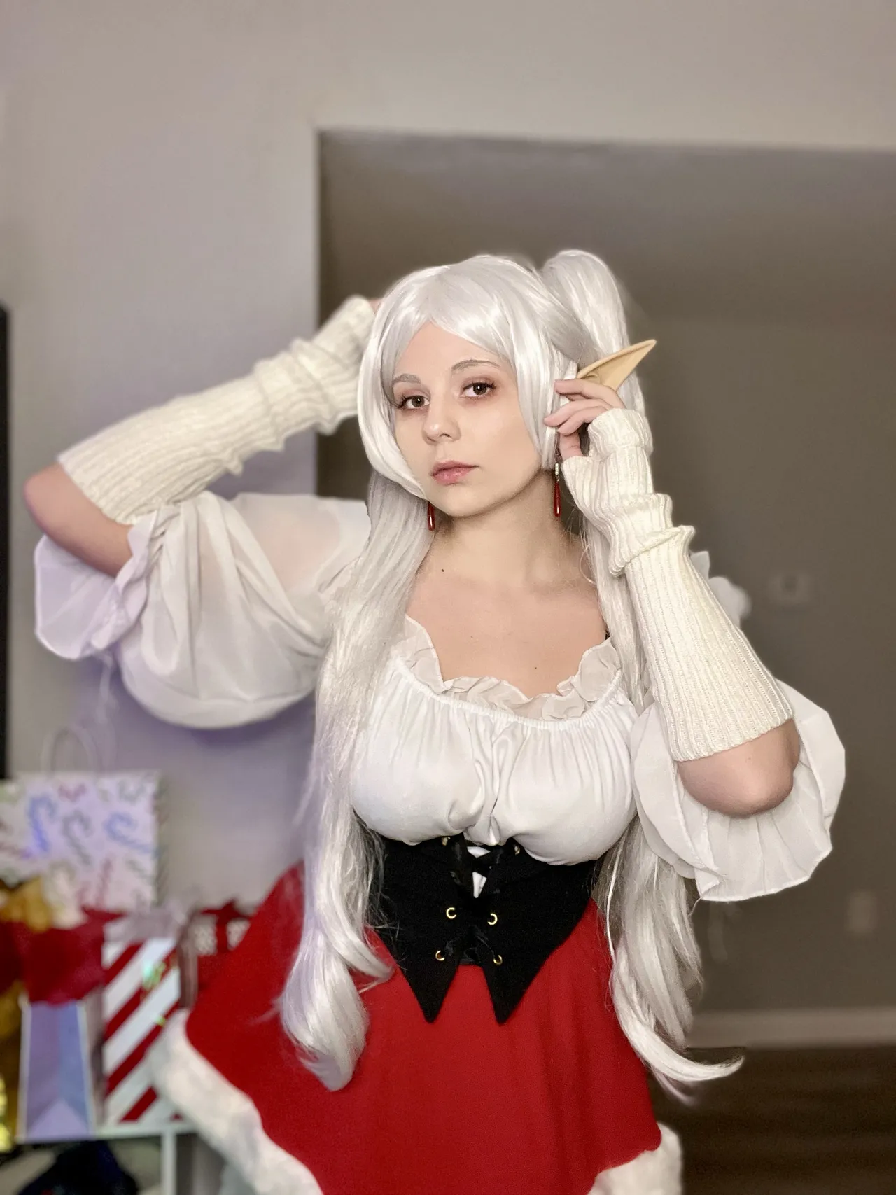 Maniac Megan - Christmas Frieren Maniac Megan - Christmas Frieren