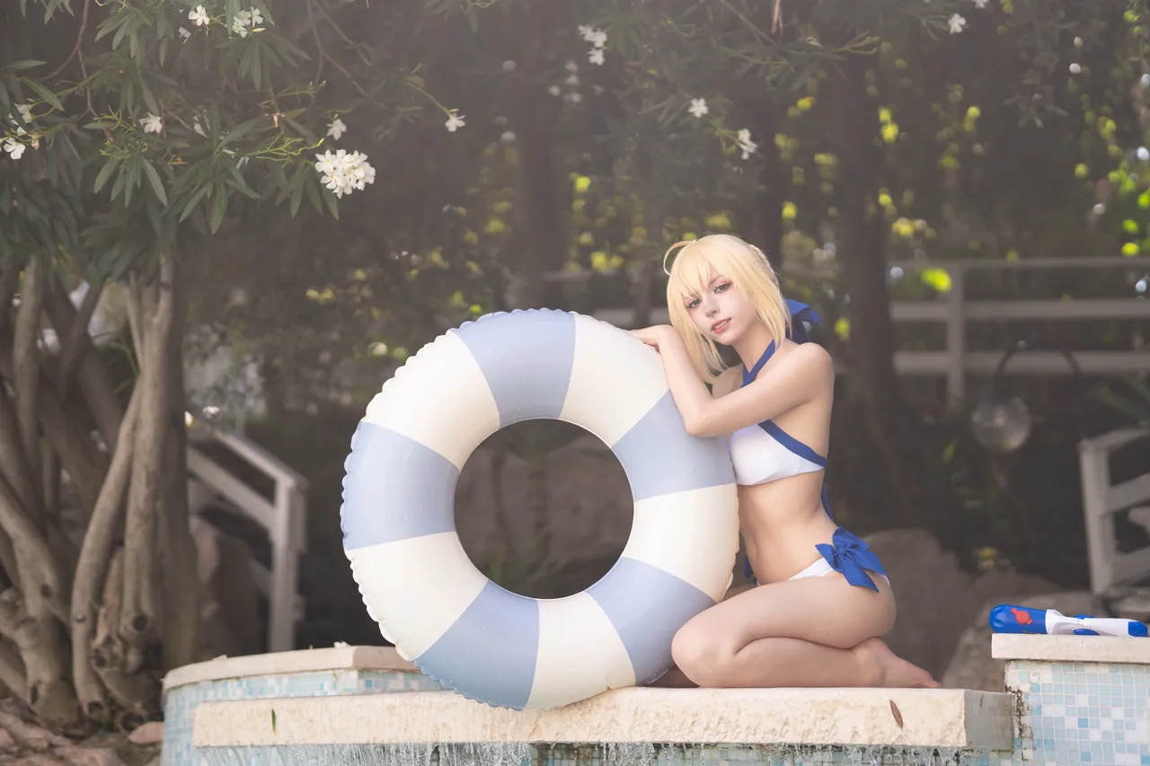 Himeecosplay - Saber bikini Himeecosplay - Saber bikini