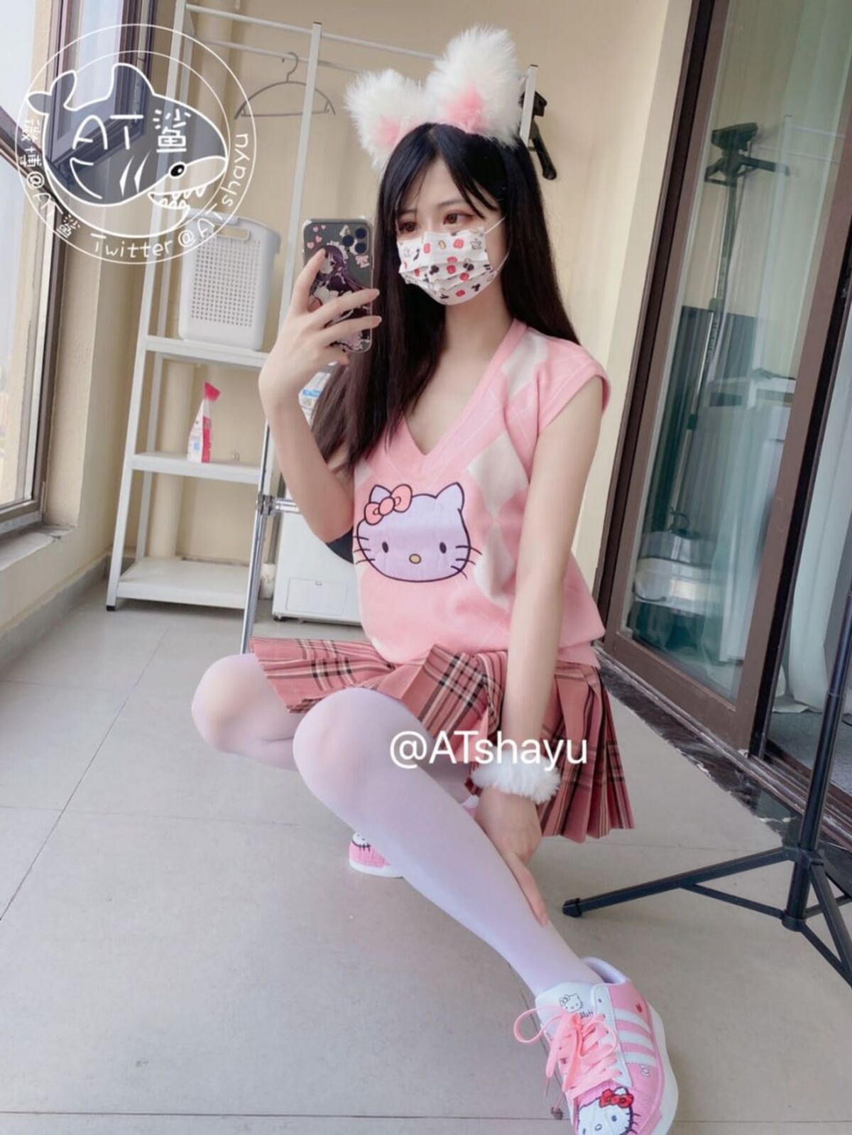 Coser@AT Shark - White Silk Baby (59P - 1V) Coser@AT Shark - White Silk Baby (59P - 1V)