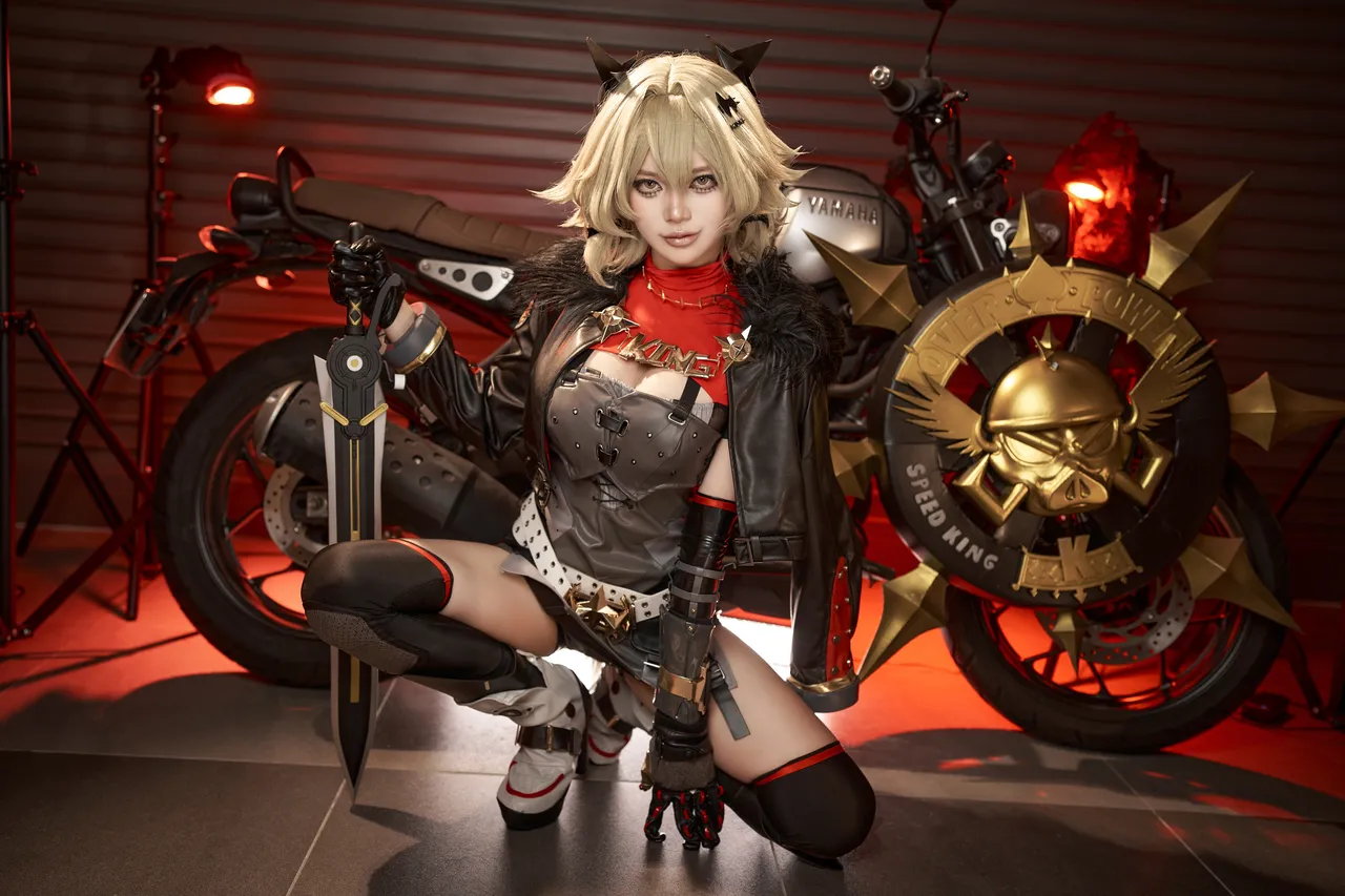 Zinieq - Caesar King Zinieq - Caesar King