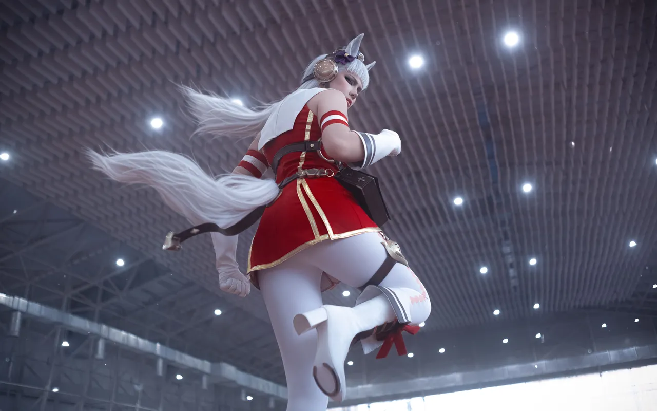 Olga Haku - Gold Ship Olga Haku - Gold Ship