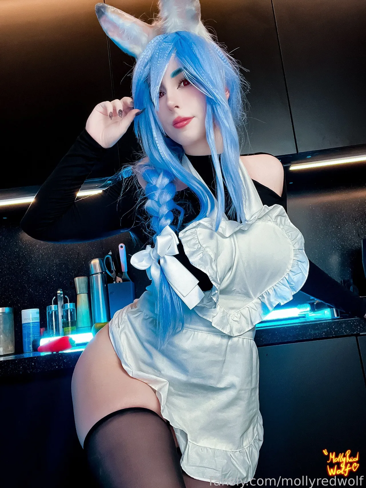 MollyRedWolf - Pekomama MollyRedWolf - Pekomama