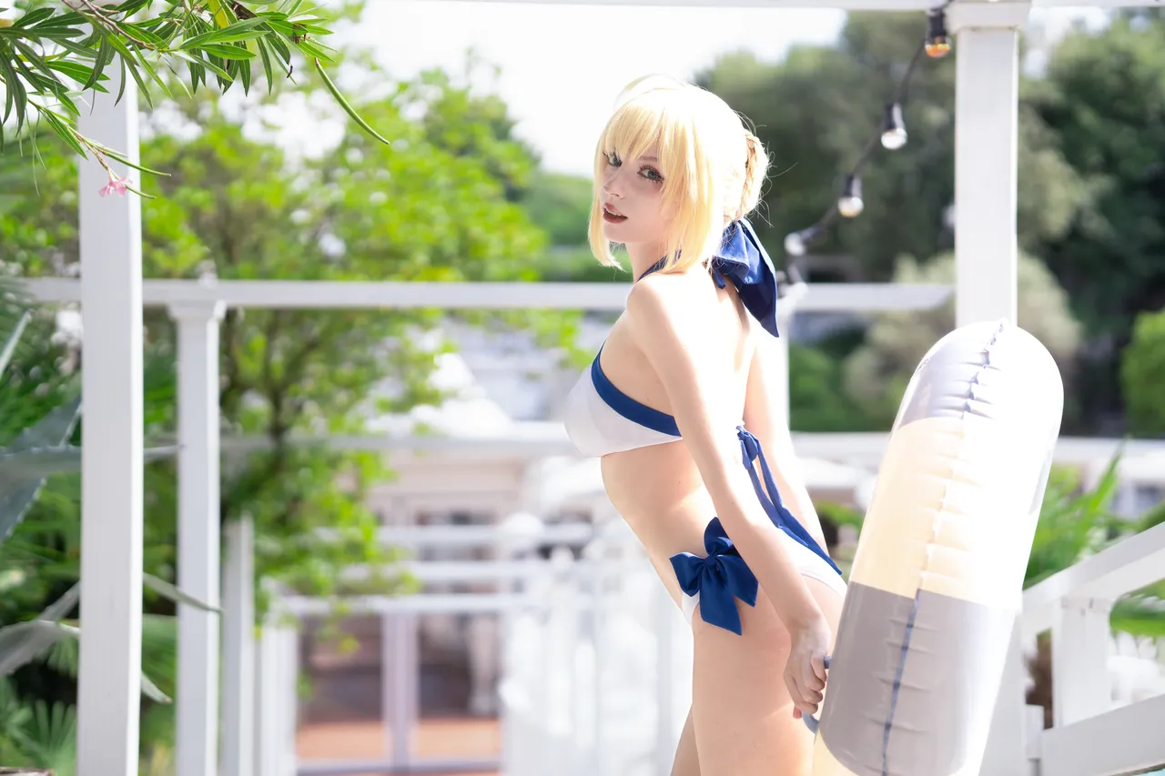 Himeecosplay - Saber bikini Himeecosplay - Saber bikini
