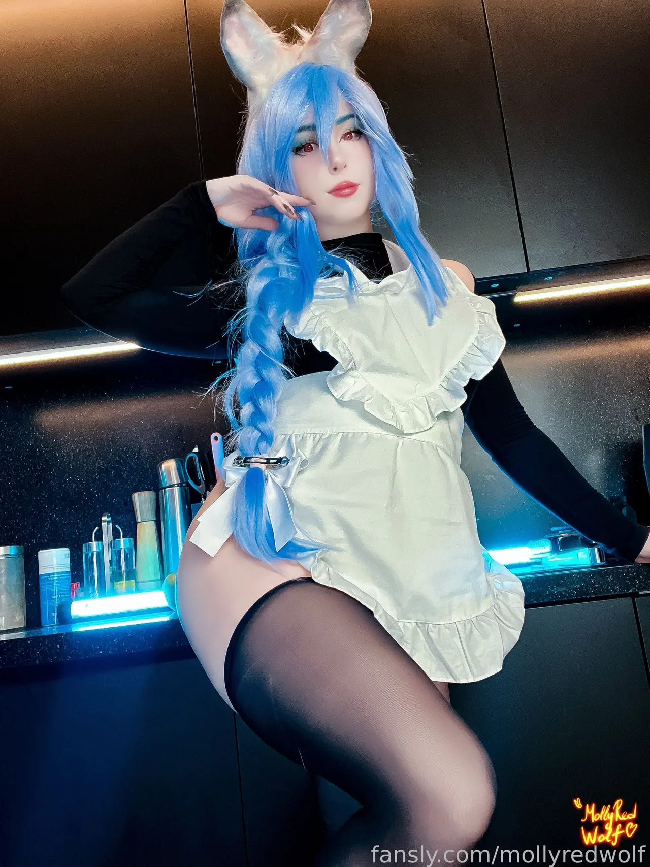 MollyRedWolf - Pekomama MollyRedWolf - Pekomama