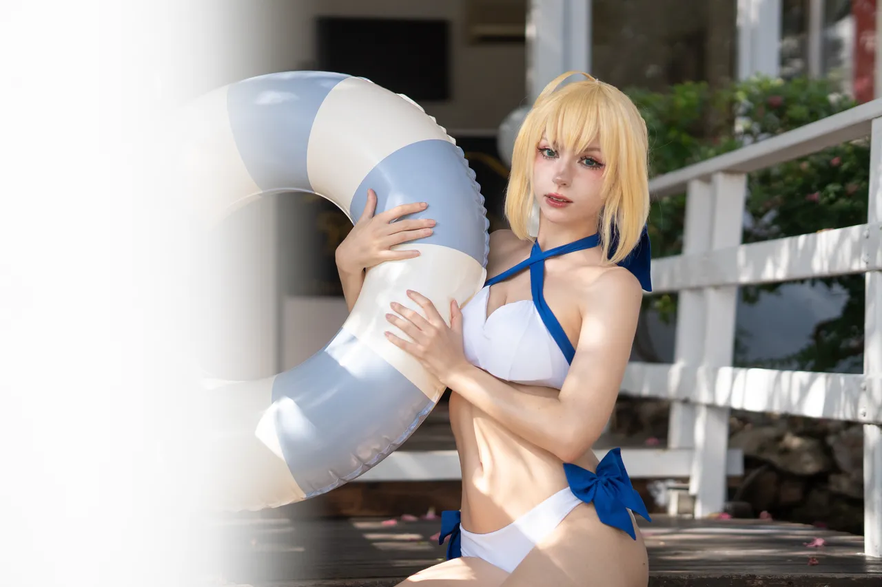 Himeecosplay - Saber bikini Himeecosplay - Saber bikini