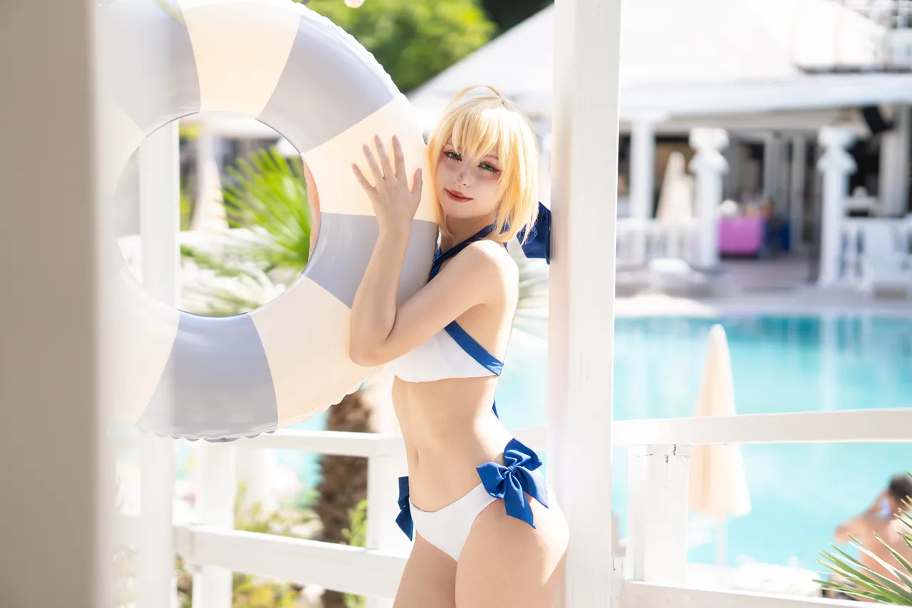 Himeecosplay - Saber bikini Himeecosplay - Saber bikini