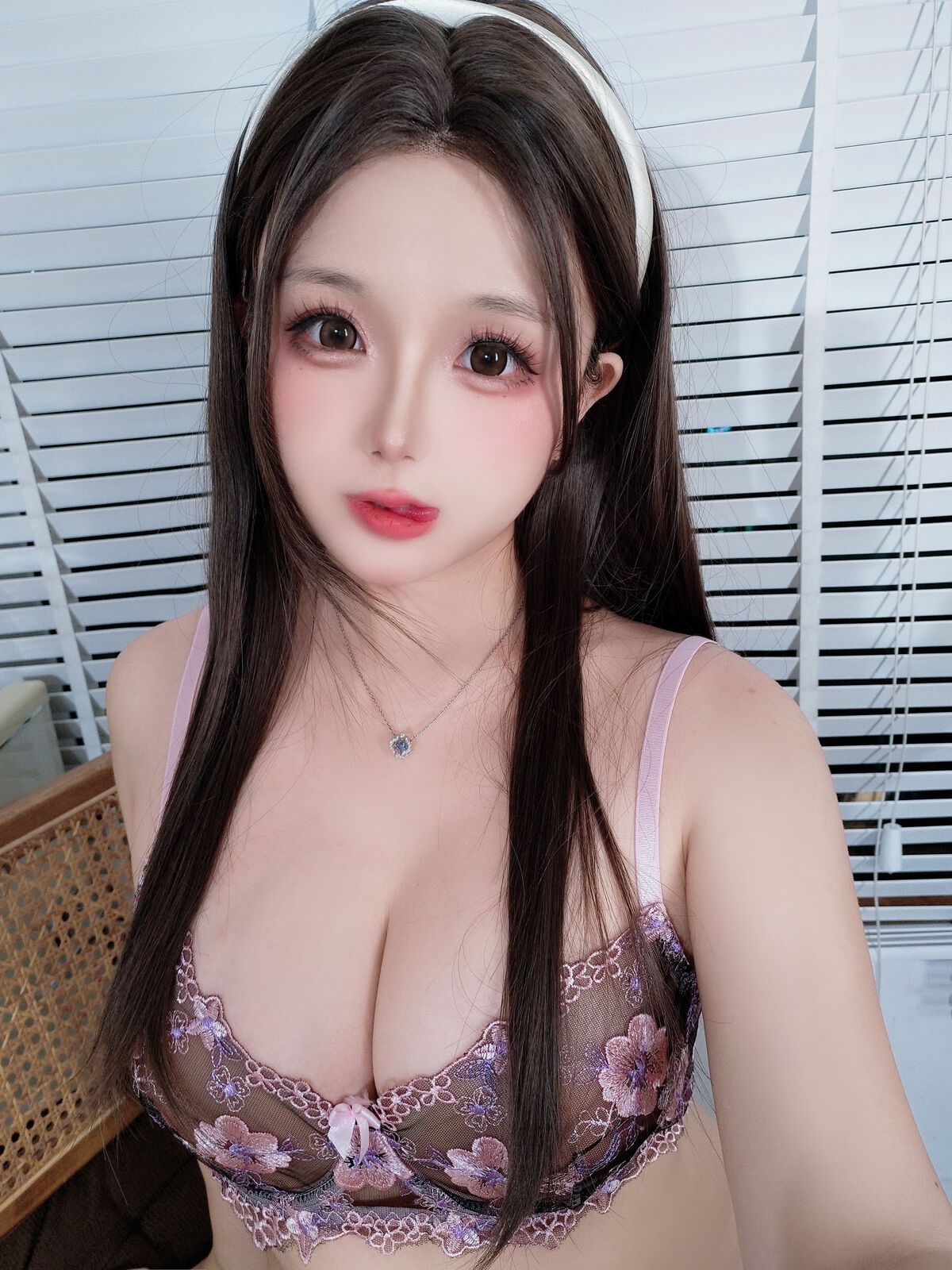 Coser@ Hinajiao - Cake Seller Part02 (58P) Coser@ Hinajiao - Cake Seller Part02 (58P)