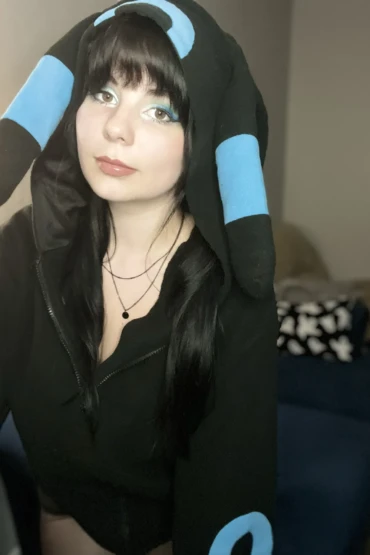 Maniac Megan - Shiny Umbreon 6 Maniac Megan - Shiny Umbreon