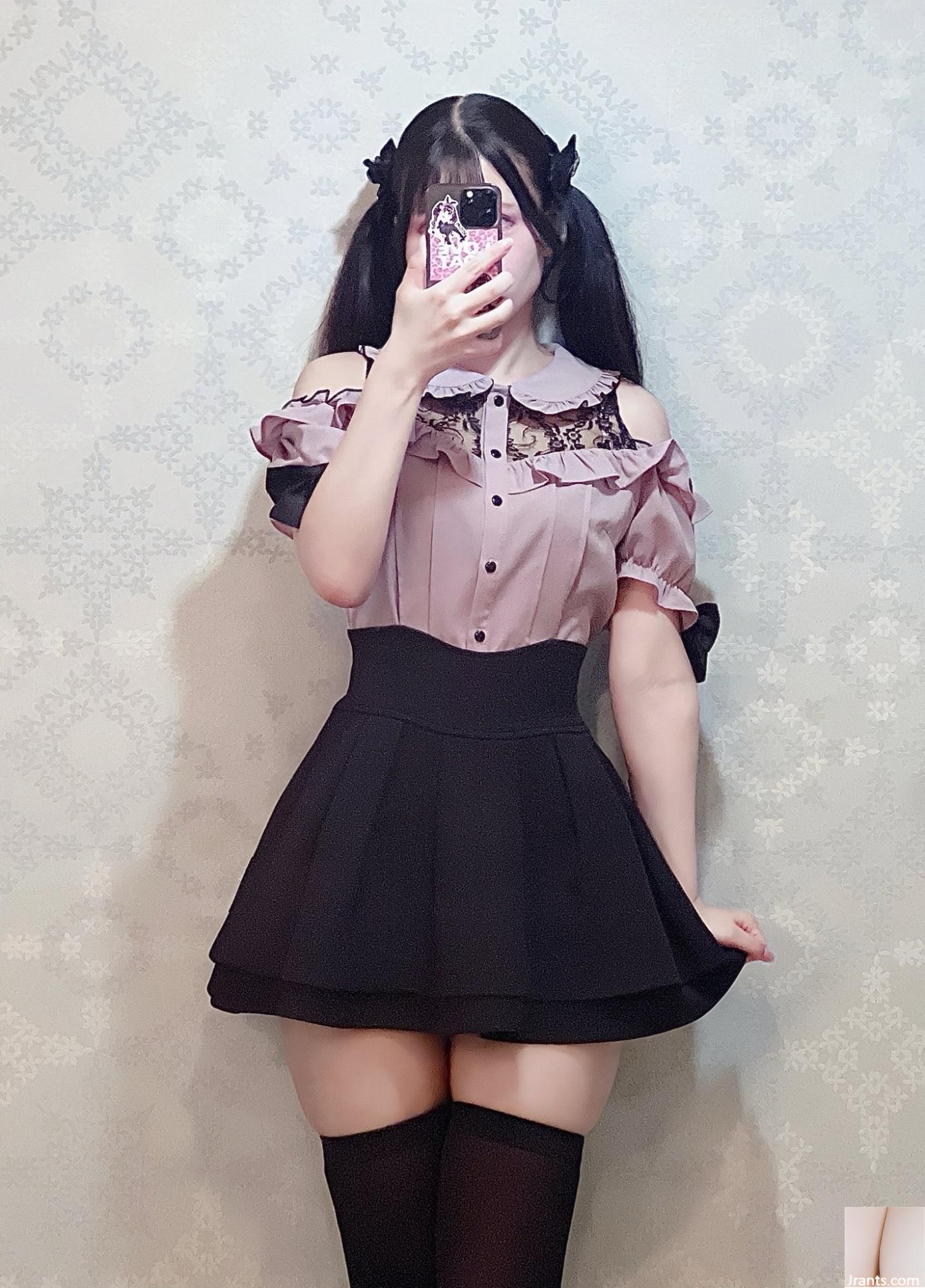 Welfare Girl - Kiyu Yukimi (69P) Welfare Girl - Kiyu Yukimi (69P)