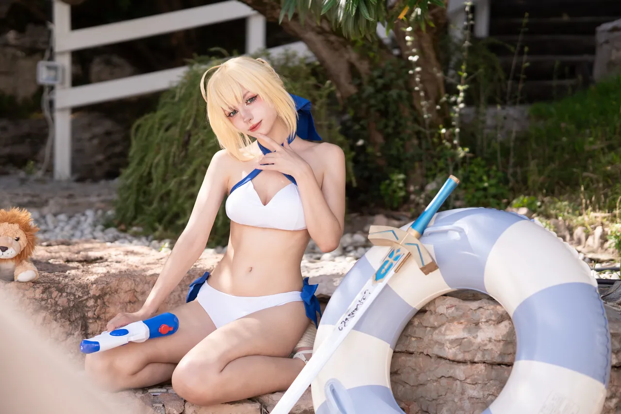 Himeecosplay - Saber bikini Himeecosplay - Saber bikini