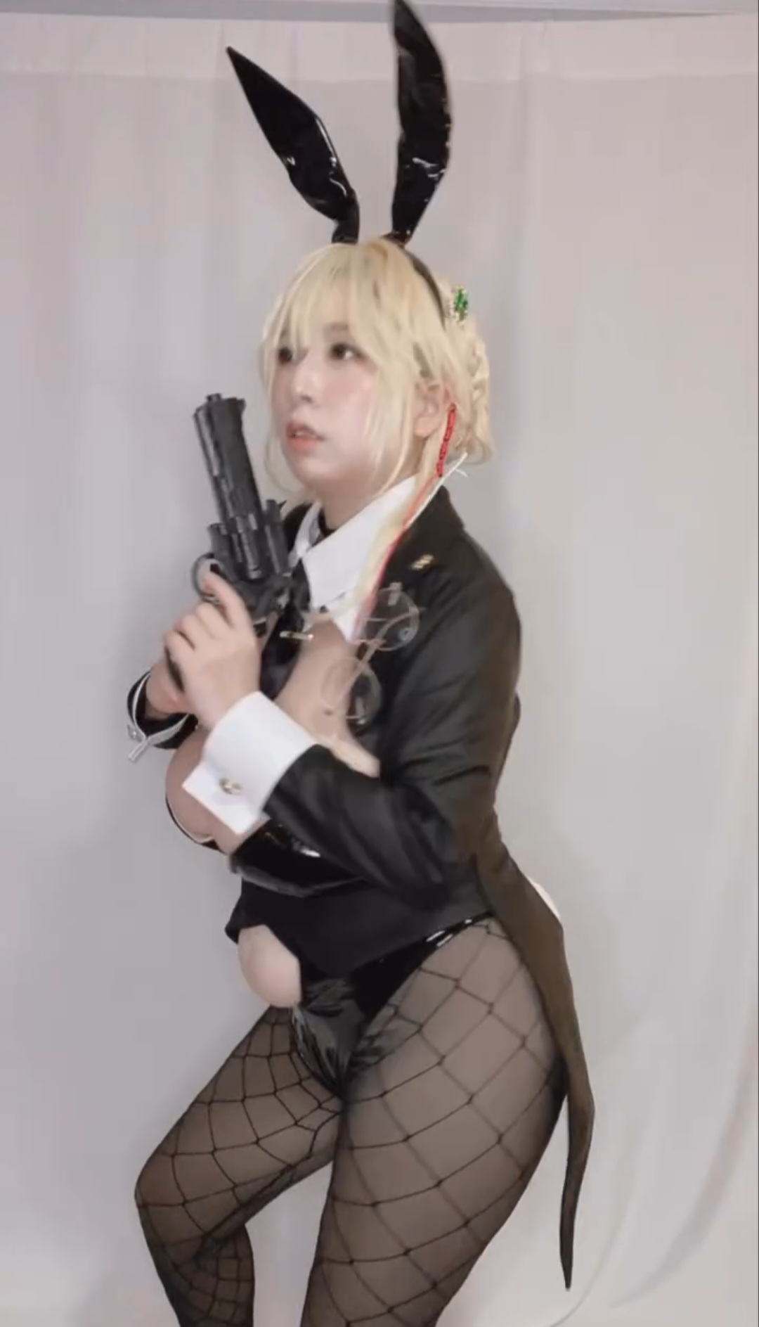 bilibilisevencos -The Goddess of Victory, Ade: Agent Bunny 1 bilibilisevencos -The Goddess of Victory, Ade: Agent Bunny 1