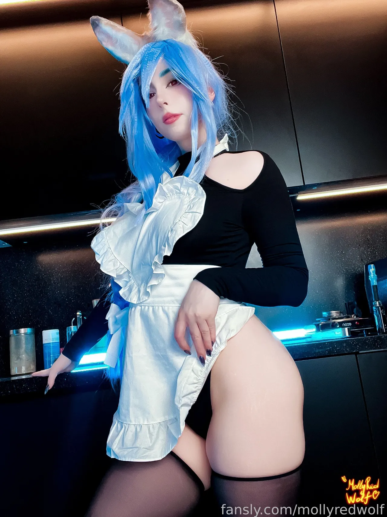 MollyRedWolf - Pekomama MollyRedWolf - Pekomama