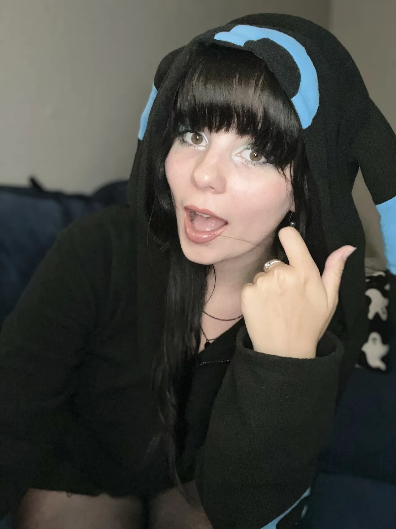 Maniac Megan - Shiny Umbreon Maniac Megan - Shiny Umbreon