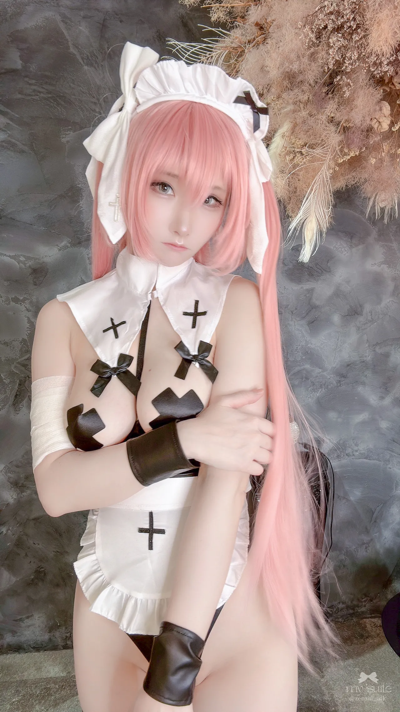 Atsuki - Maid Medb Atsuki - Maid Medb
