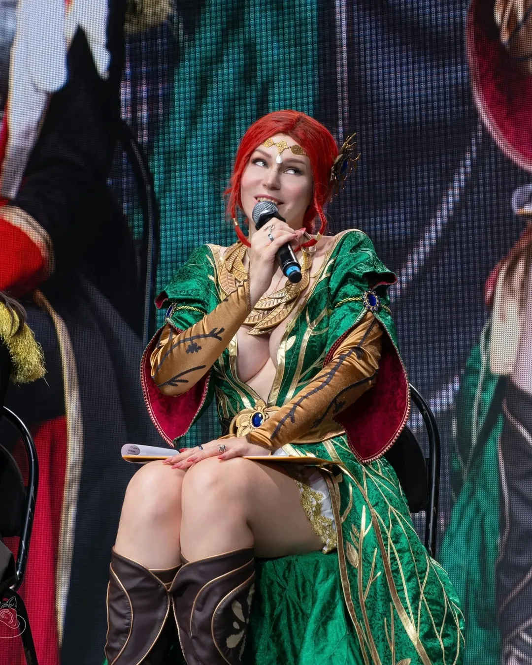 Anya Ichios - Triss Anya Ichios - Triss