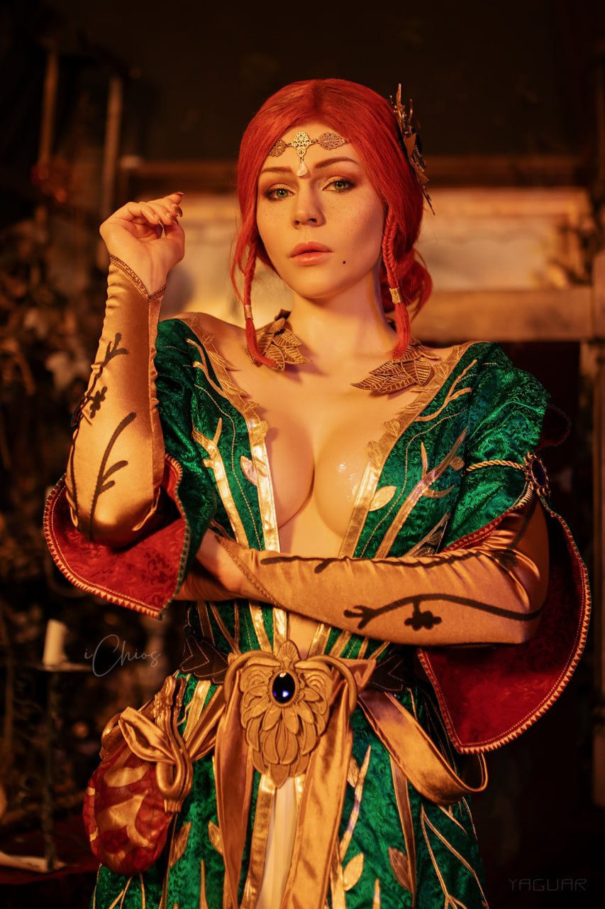 Anya Ichios - Triss Anya Ichios - Triss
