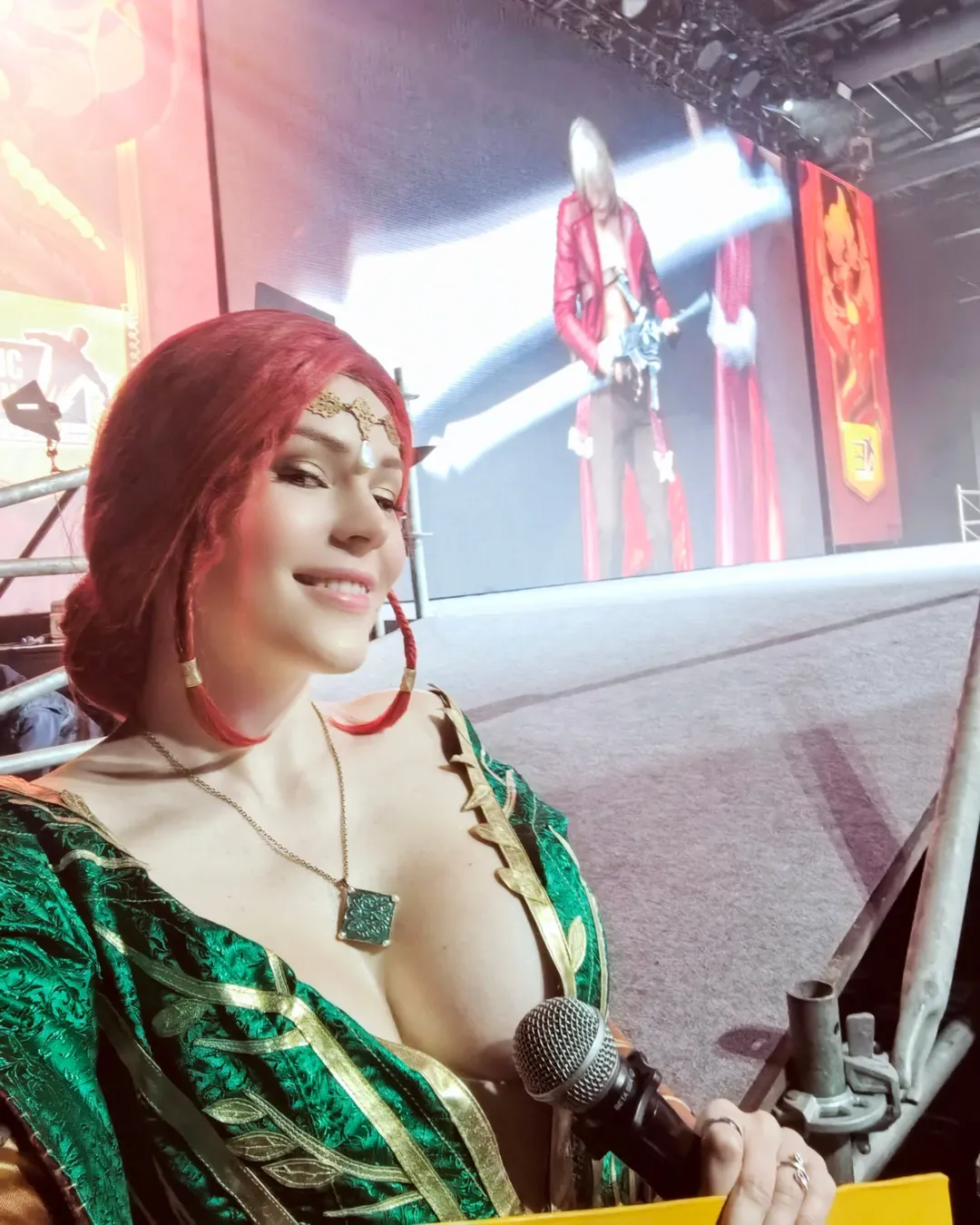 Anya Ichios - Triss Anya Ichios - Triss