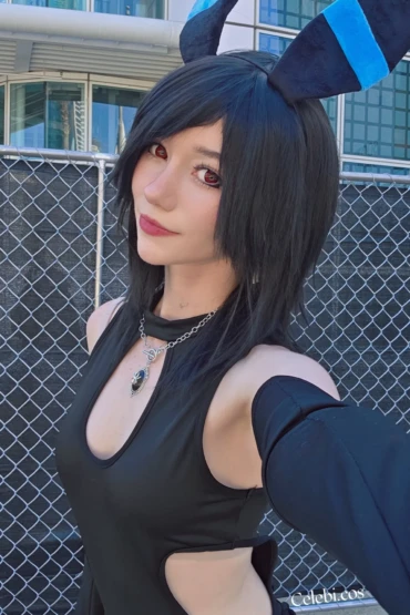 Celebi cosplay - Umbreon 4 Celebi cosplay - Umbreon