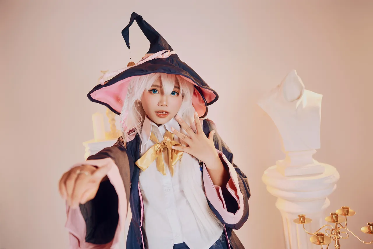 Aiko Uwu - Elina Aiko Uwu - Elina