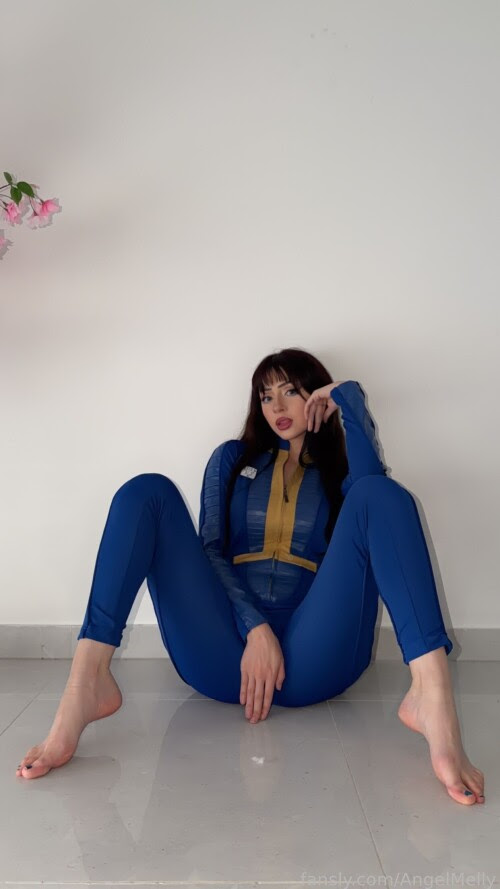 Angel Melly - Vault Dweller Angel Melly - Vault Dweller