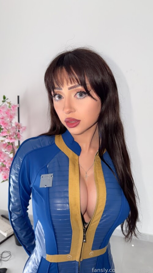 Angel Melly - Vault Dweller Angel Melly - Vault Dweller