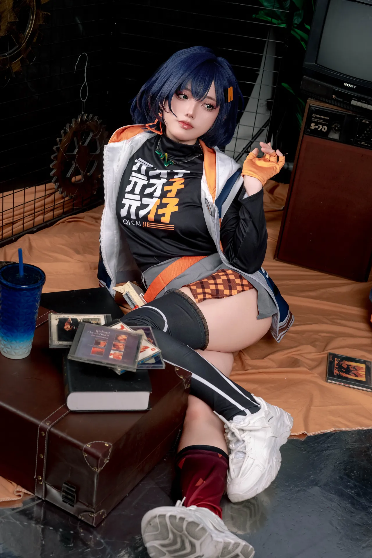 Messie Huang - Bella Messie Huang - Bella