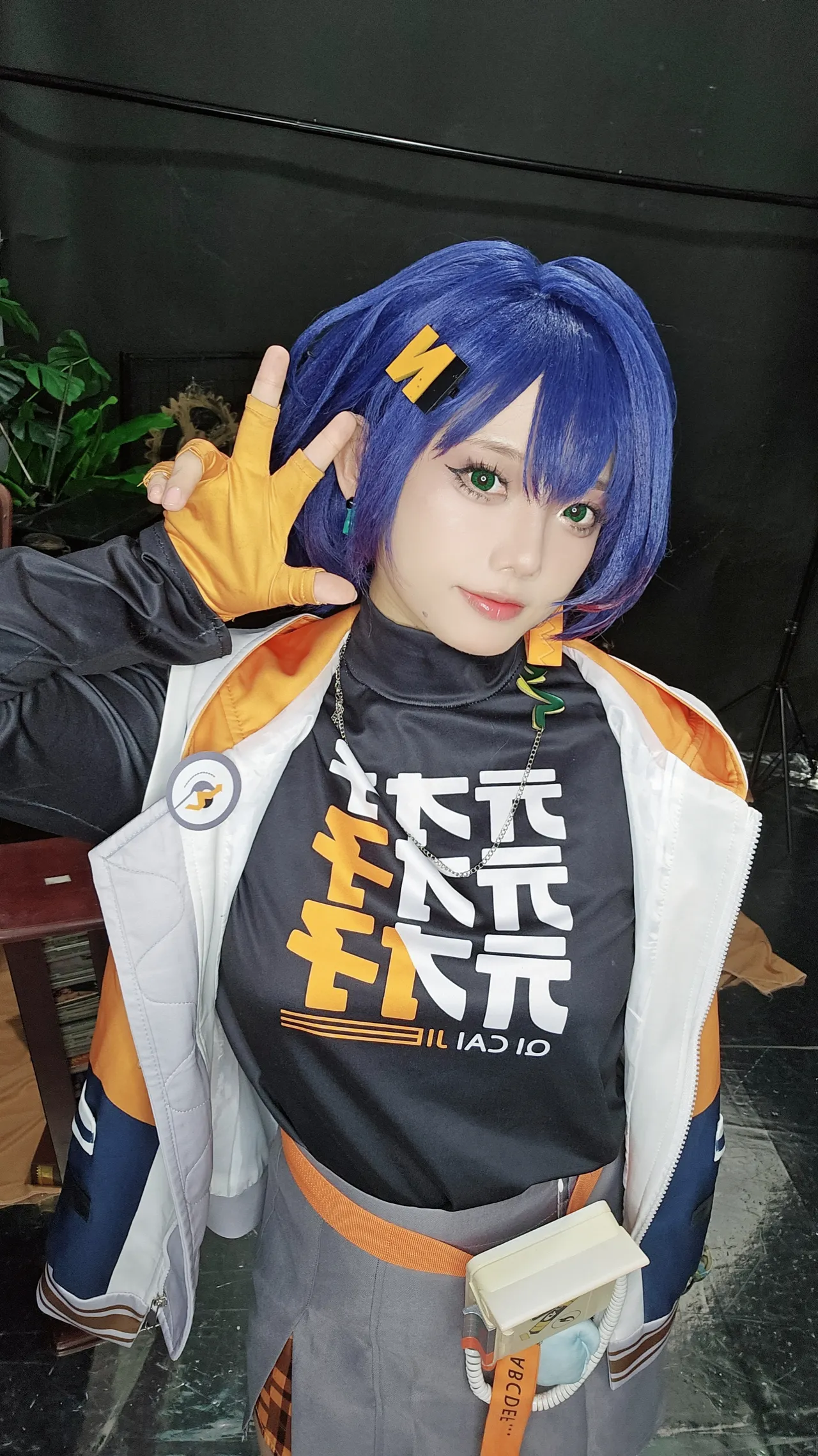 Messie Huang - Bella Messie Huang - Bella