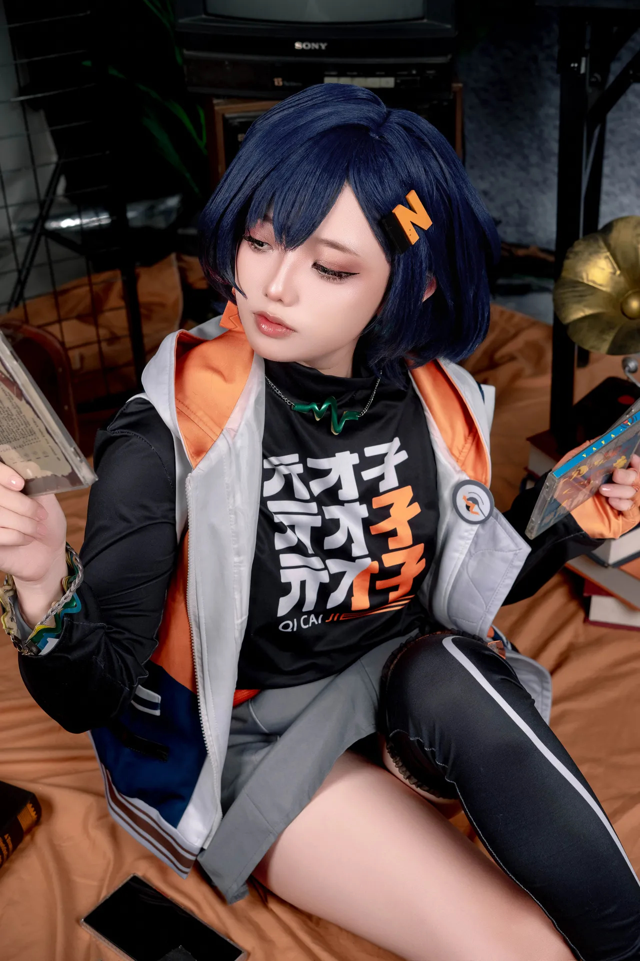 Messie Huang - Bella Messie Huang - Bella