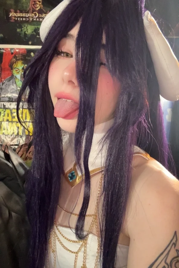 Ash - Albedo 5 Ash - Albedo