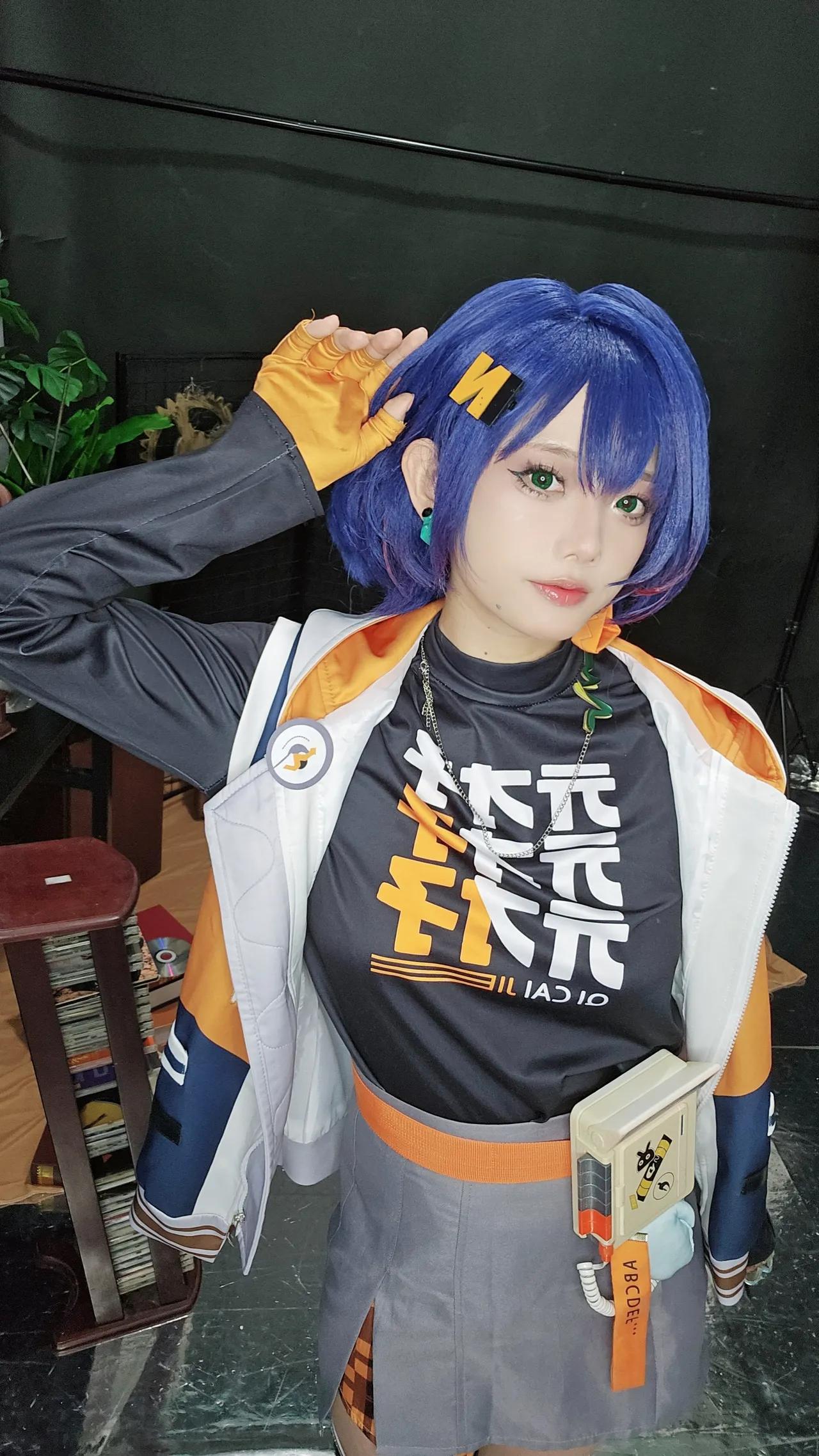 Messie Huang - Bella Messie Huang - Bella