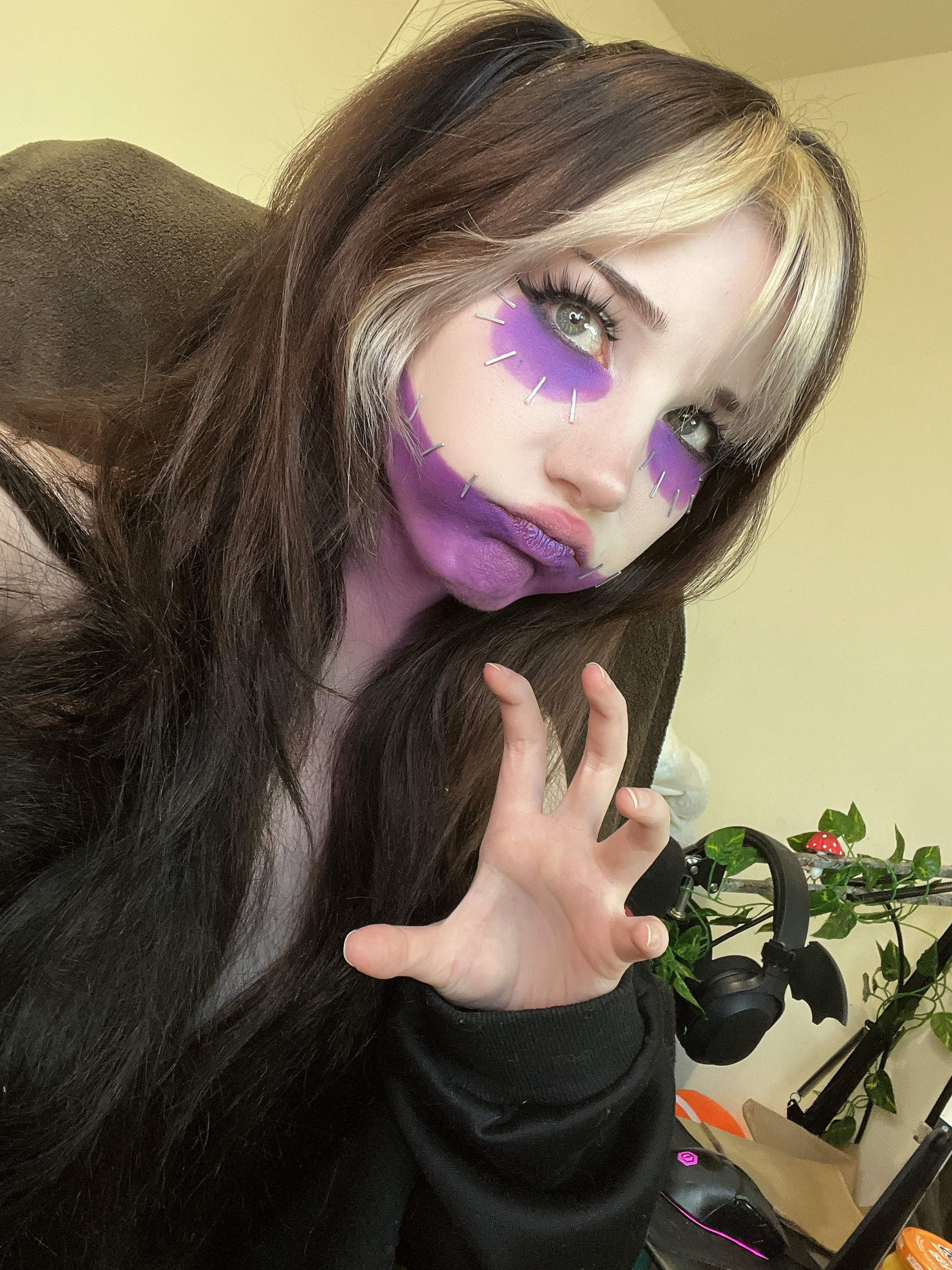 Danielle Mercedie - Dabi Danielle Mercedie - Dabi