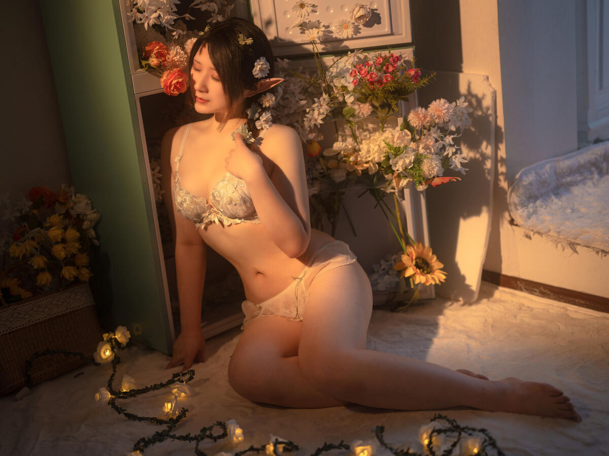 Coser@Zyra Autumn - Flowers (41P) Coser@Zyra Autumn - Flowers (41P)