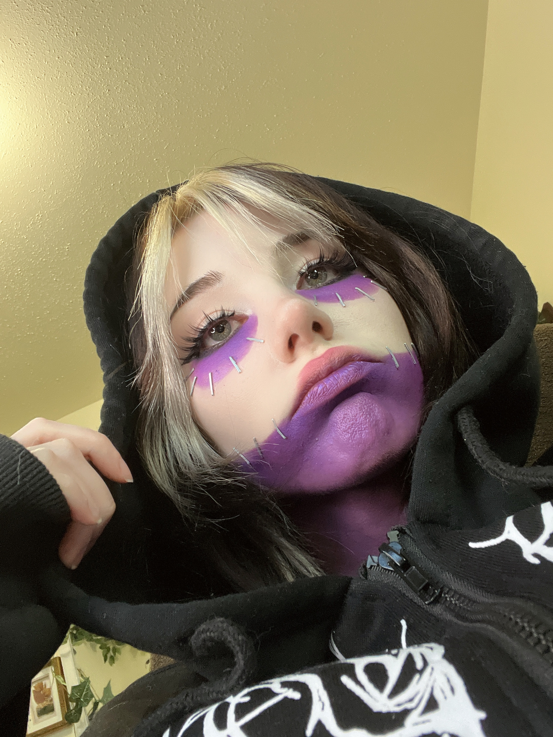 Danielle Mercedie - Dabi Danielle Mercedie - Dabi