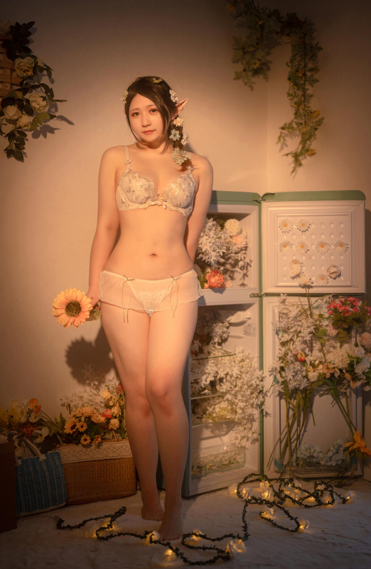 Coser@Zyra Autumn - Flowers (41P) Coser@Zyra Autumn - Flowers (41P)