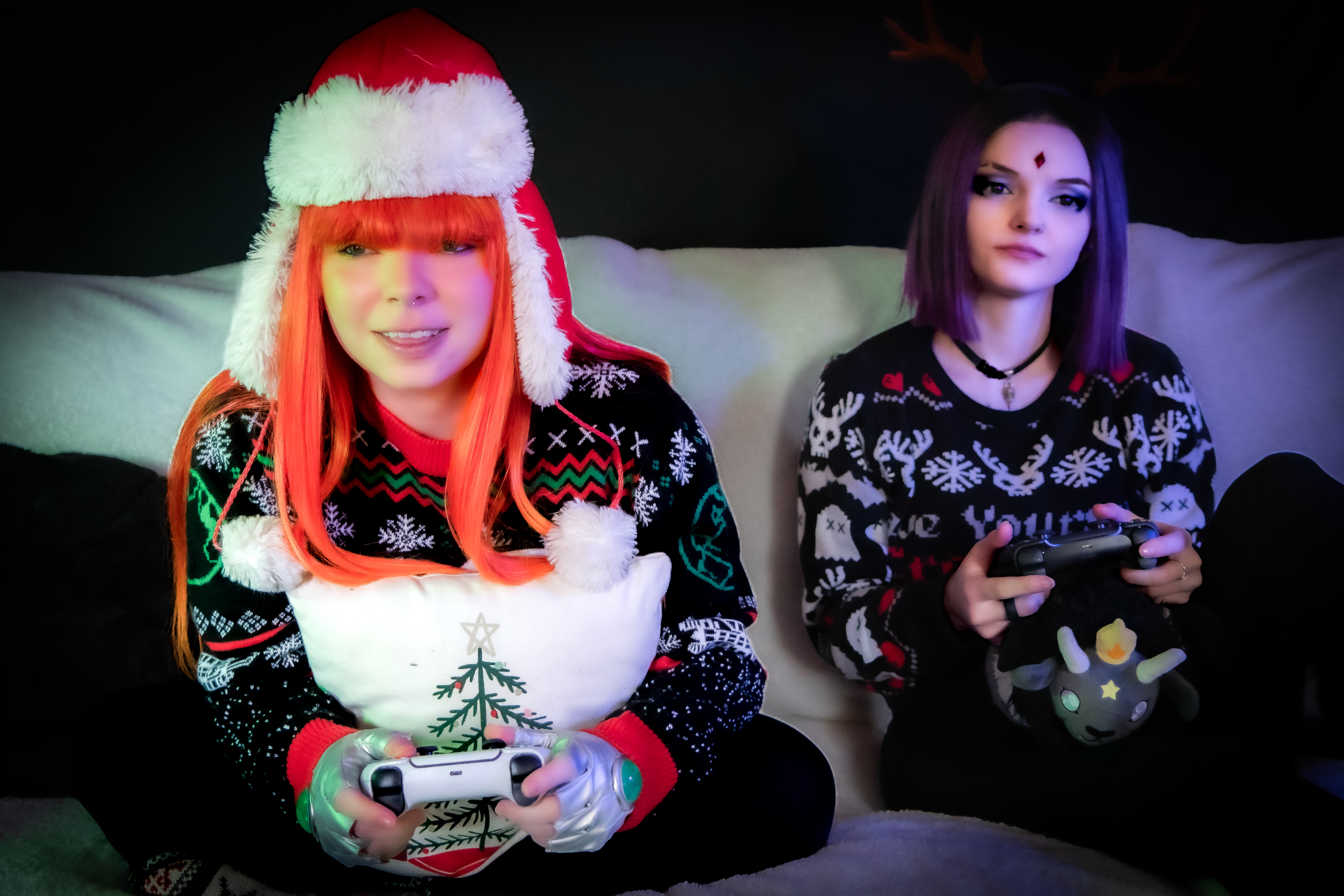 April Rose - Christmas Raven & Starfire April Rose - Christmas Raven & Starfire