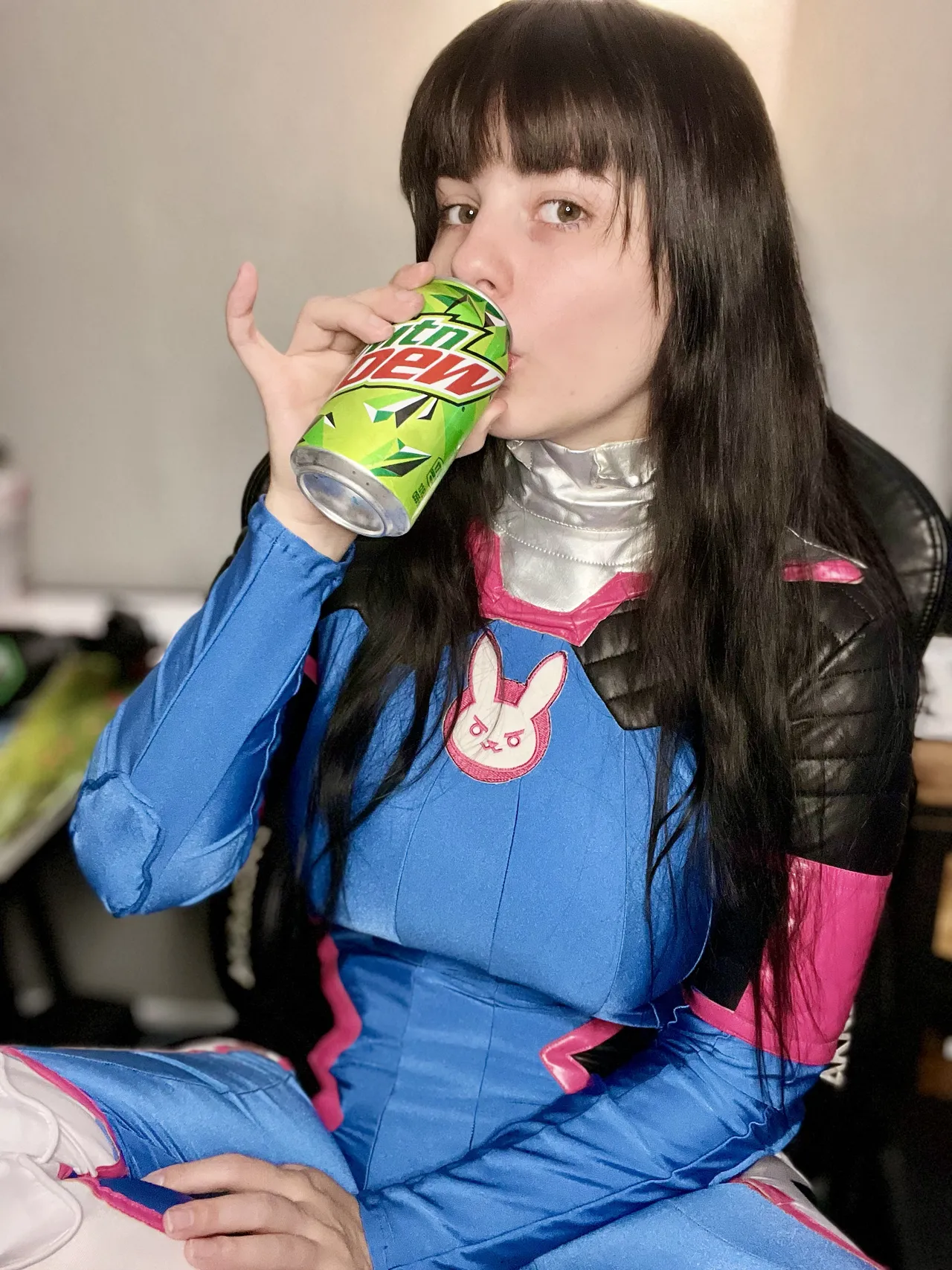 Maniac Megan - D.Va Maniac Megan - D.Va