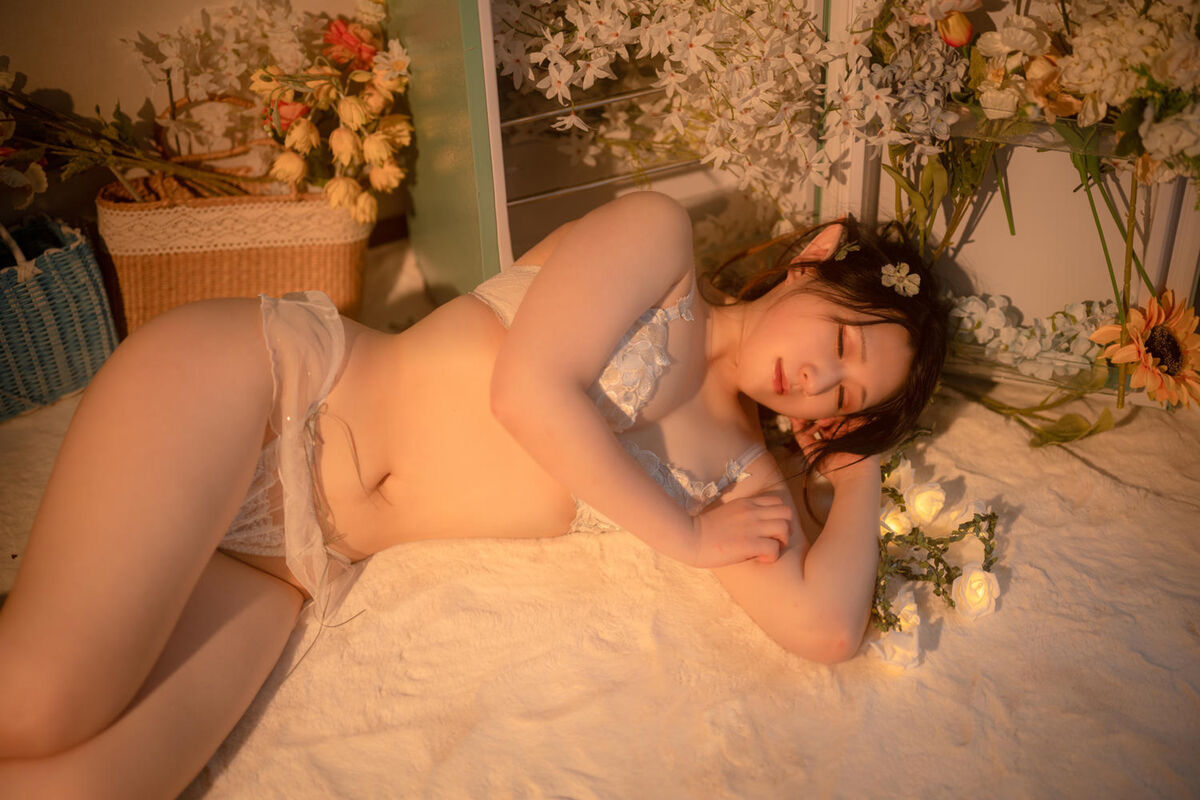 Coser@Zyra Autumn - Flowers (41P) Coser@Zyra Autumn - Flowers (41P)