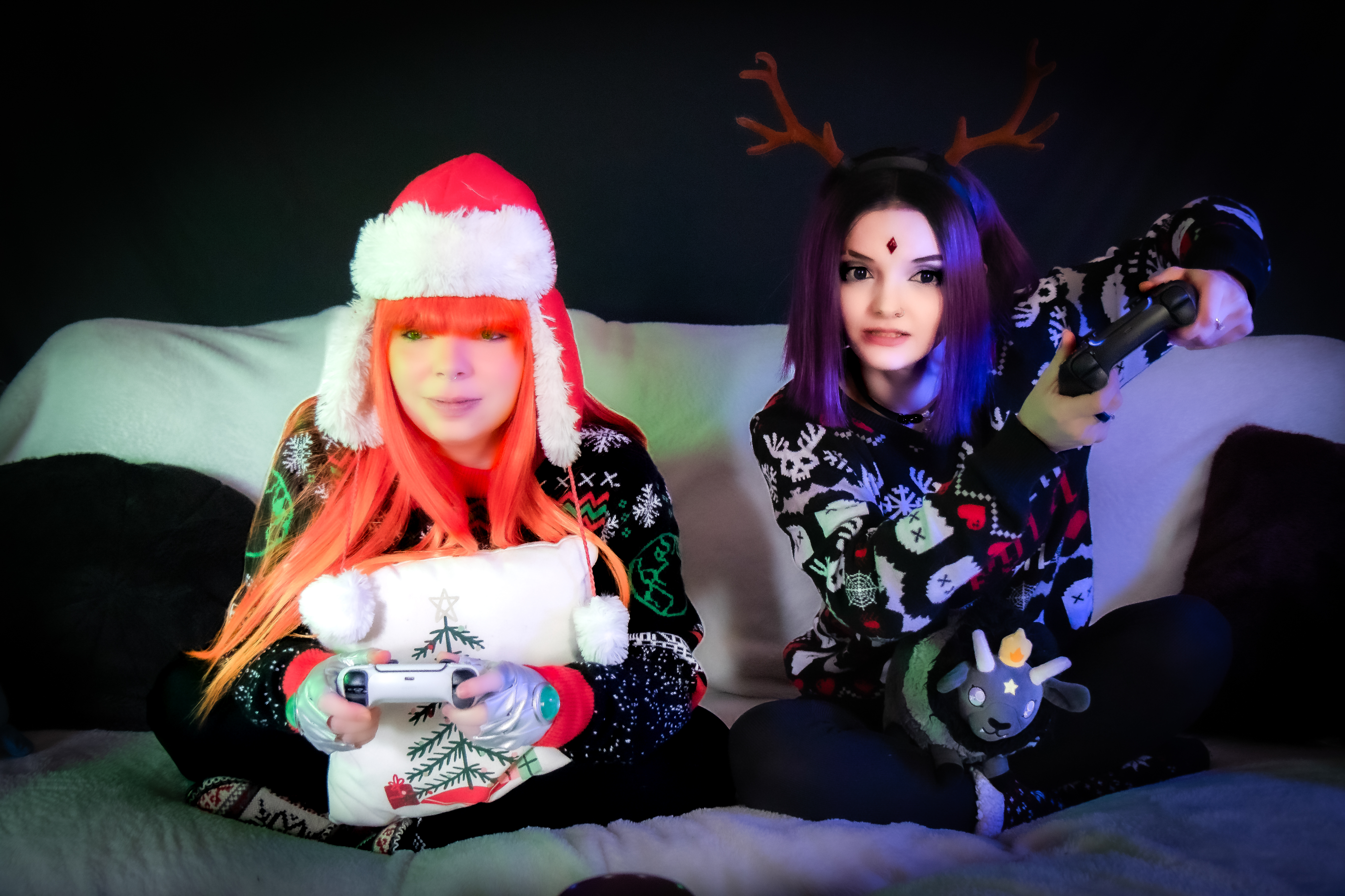April Rose - Christmas Raven & Starfire April Rose - Christmas Raven & Starfire