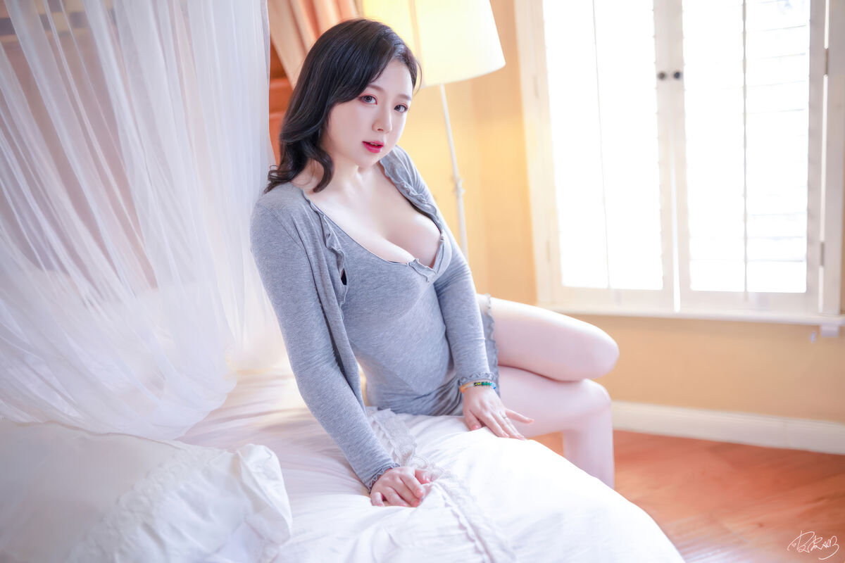 Coser@Pippi Milk Is Cute - Landlady (51P) Coser@Pippi Milk Is Cute - Landlady (51P)