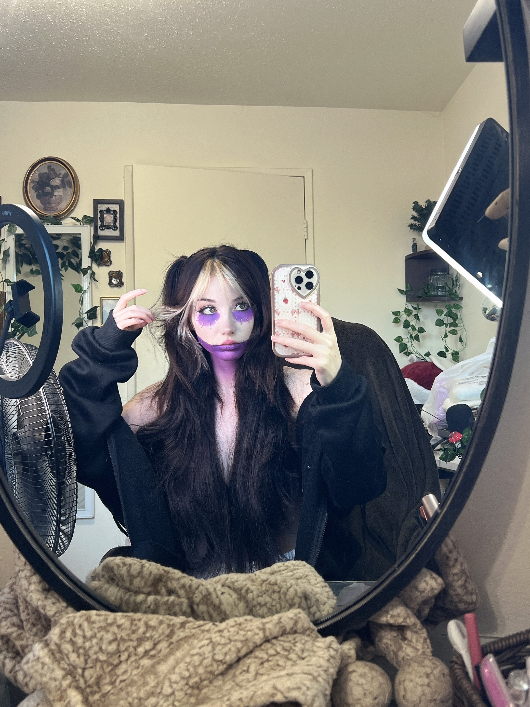 Danielle Mercedie - Dabi Danielle Mercedie - Dabi