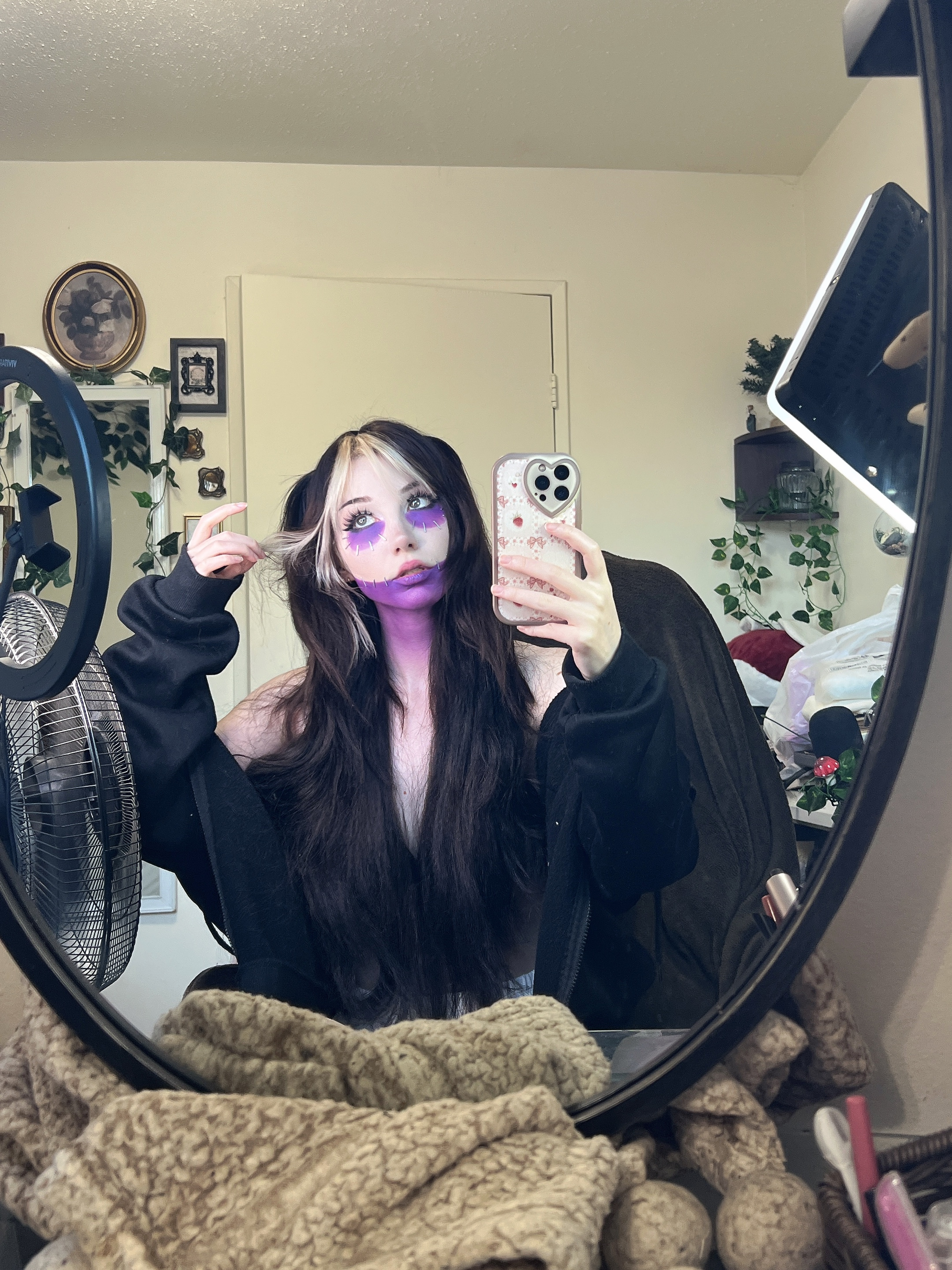 Danielle Mercedie - Dabi Danielle Mercedie - Dabi