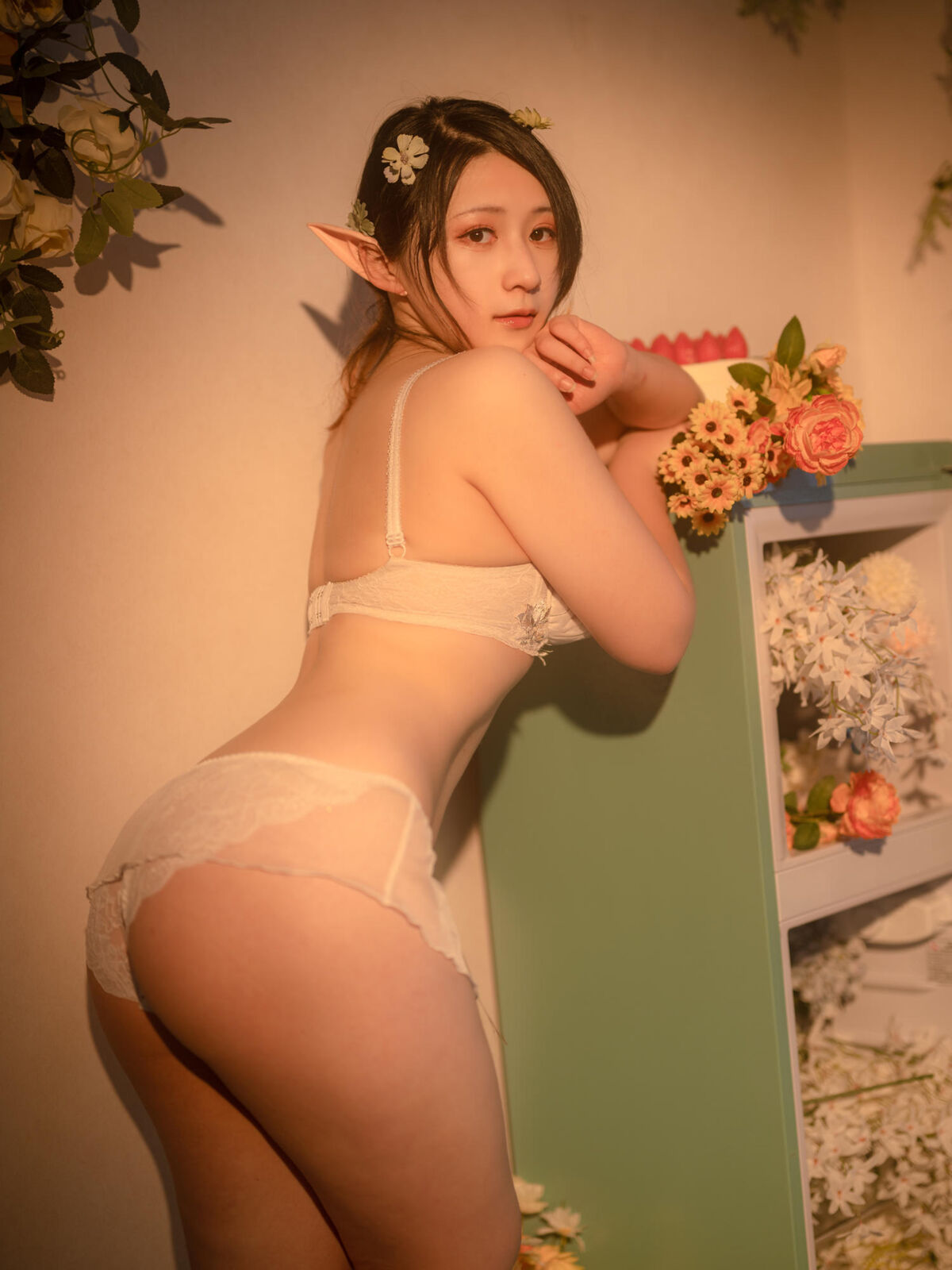 Coser@Zyra Autumn - Flowers (41P) Coser@Zyra Autumn - Flowers (41P)