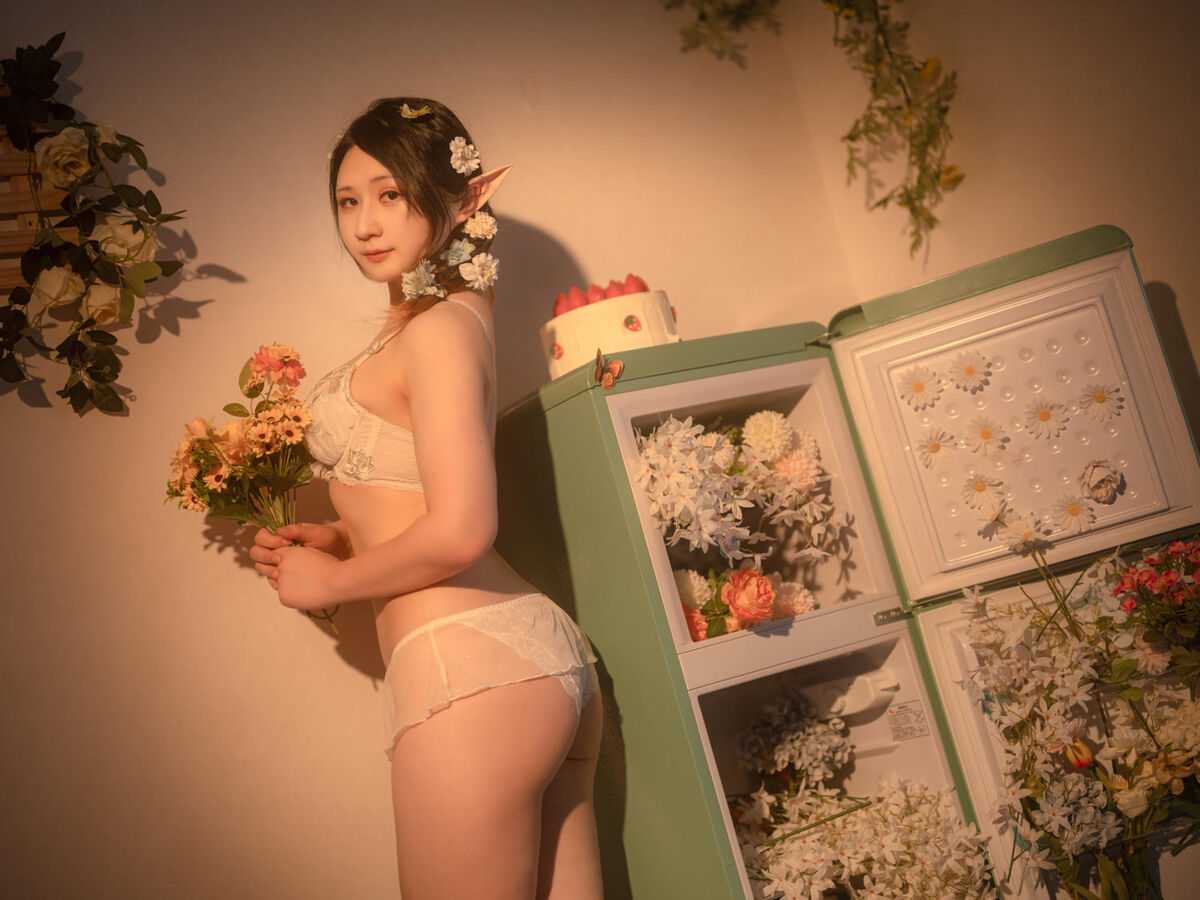 Coser@Zyra Autumn - Flowers (41P) Coser@Zyra Autumn - Flowers (41P)
