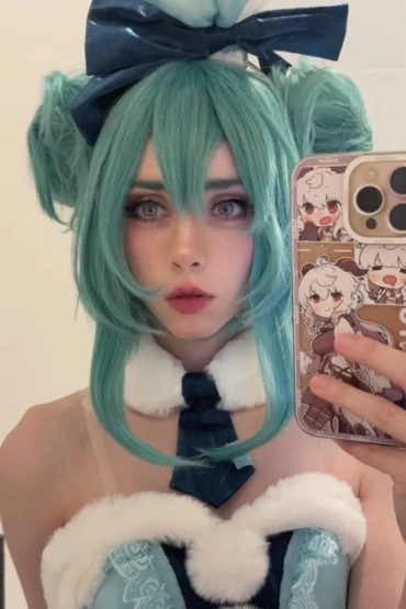 Duckie - Bunny Miku 1 4 Duckie - Bunny Miku 1