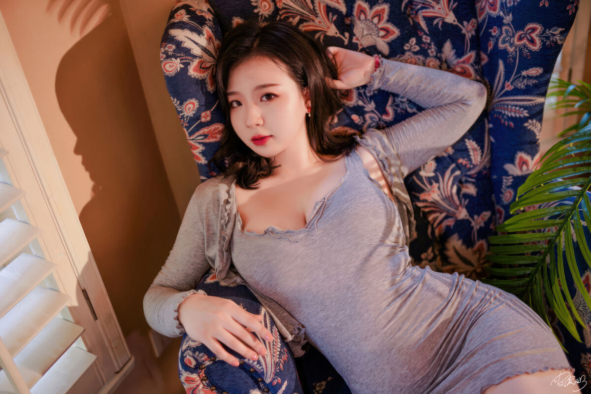 Coser@Pippi Milk Is Cute - Landlady (51P) Coser@Pippi Milk Is Cute - Landlady (51P)