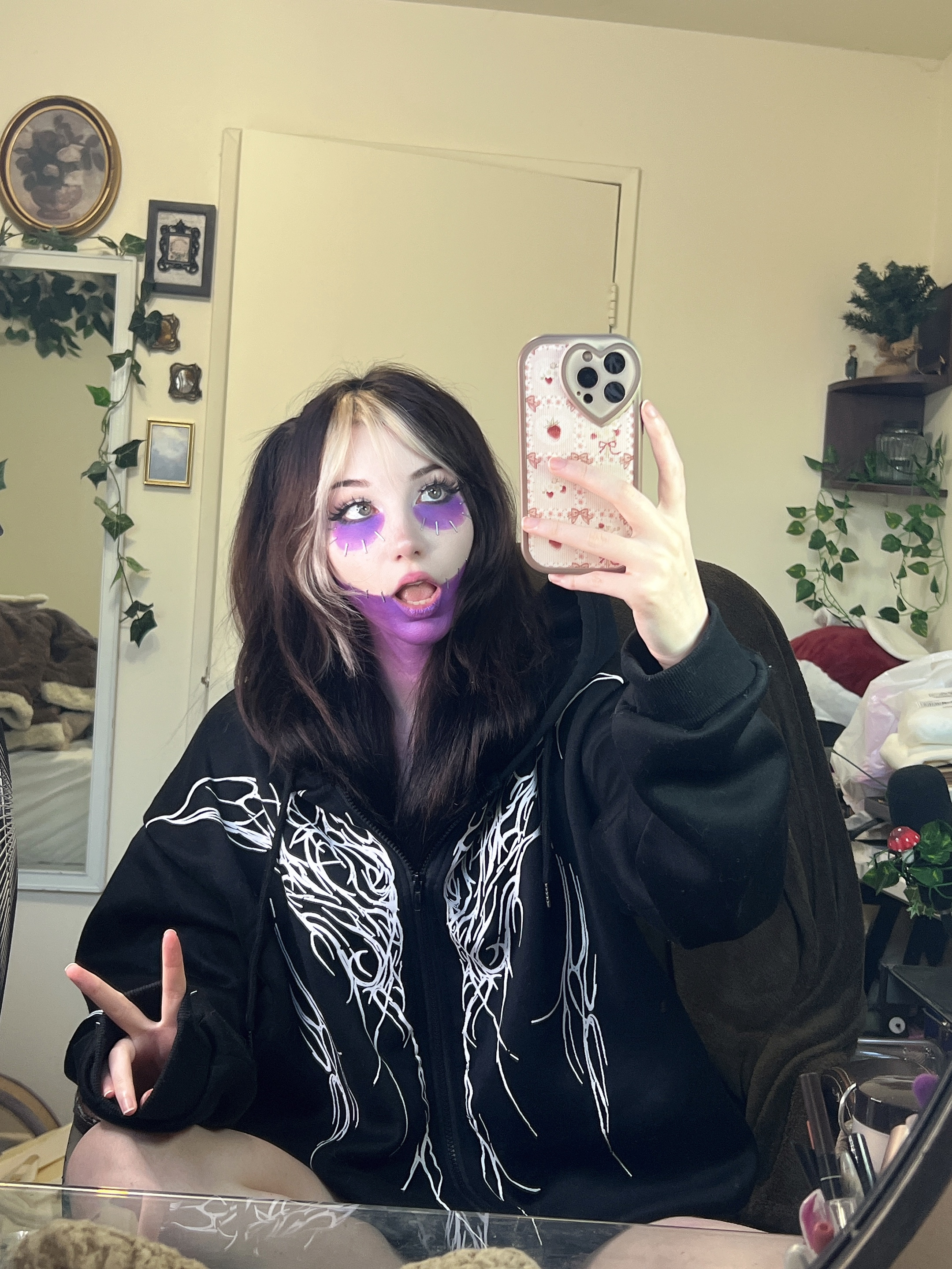 Danielle Mercedie - Dabi Danielle Mercedie - Dabi