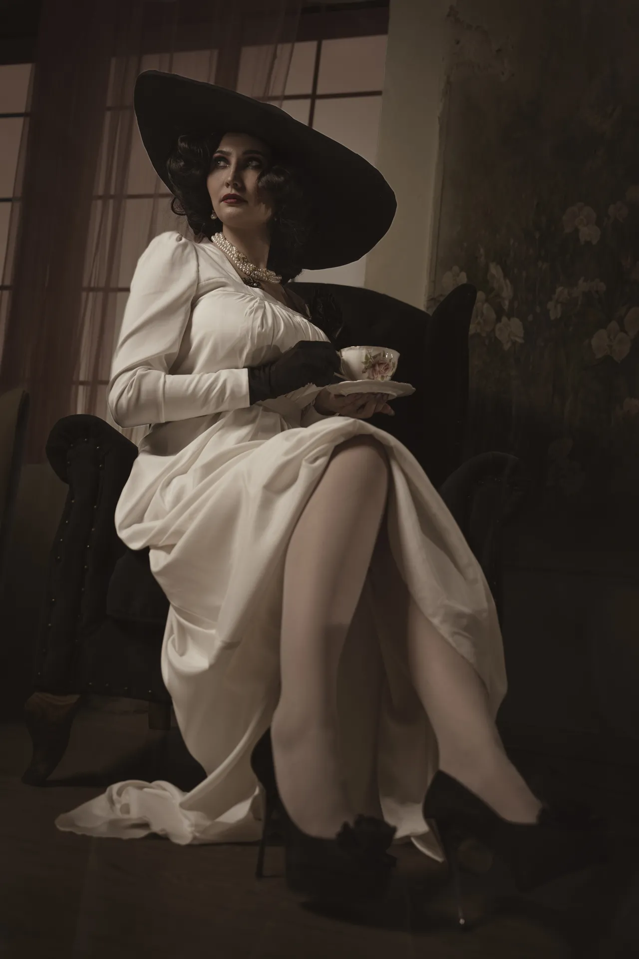 Gliese 581 - Lady Dimitrescu Gliese 581 - Lady Dimitrescu