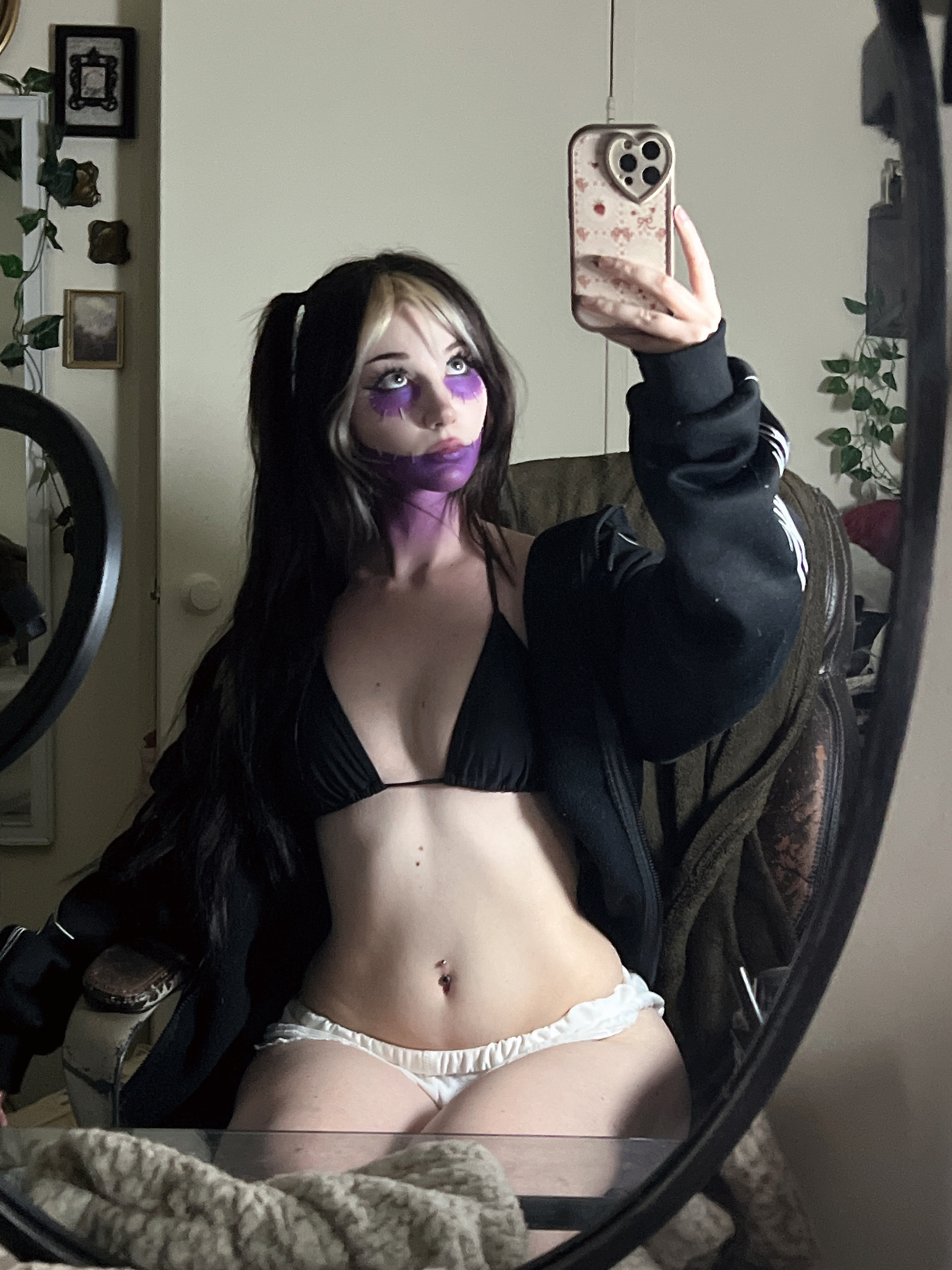 Danielle Mercedie - Dabi Danielle Mercedie - Dabi