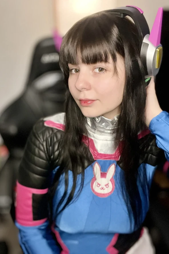 Maniac Megan - D.Va 9 Maniac Megan - D.Va