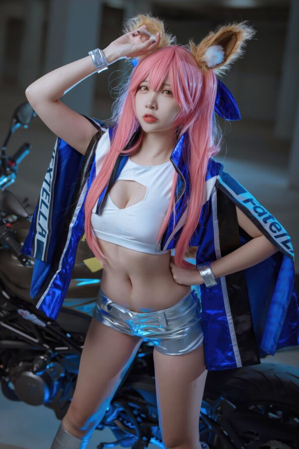 Coser@ Nisaku Nisa - FGO Tamamoe Racing Suit (31P) 1 Coser@ Nisaku Nisa - FGO Tamamoe Racing Suit (31P)